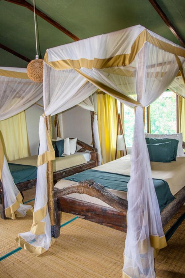 Simply Saadani Camp, A Tent With A View Safaris Mkwaja 外观 照片