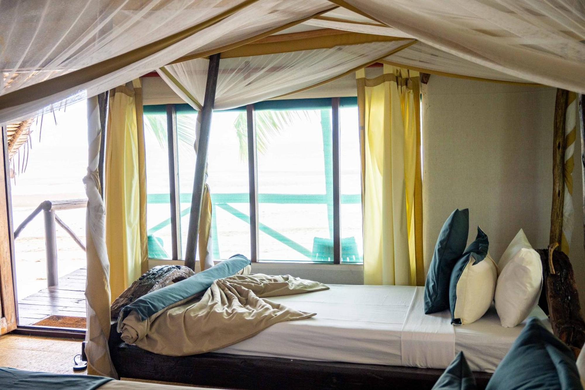 Simply Saadani Camp, A Tent With A View Safaris Mkwaja 外观 照片